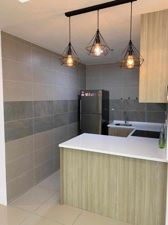 Dual Key 3br At Macalister 218 32 Wl