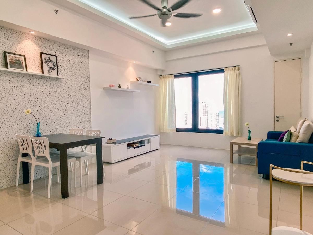 Dual Key 3br At Macalister 218 32 Wl *